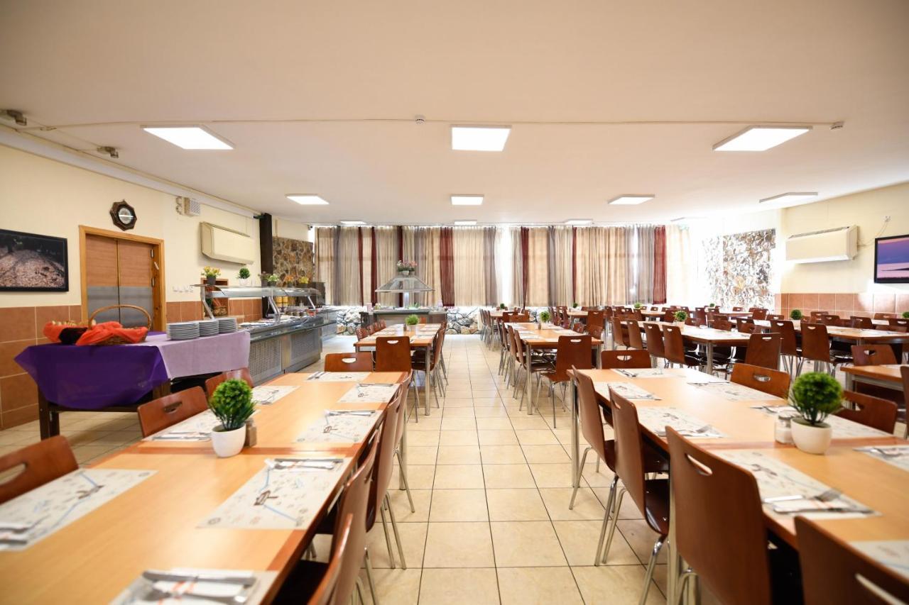 Hi - Arad Hostel Kültér fotó