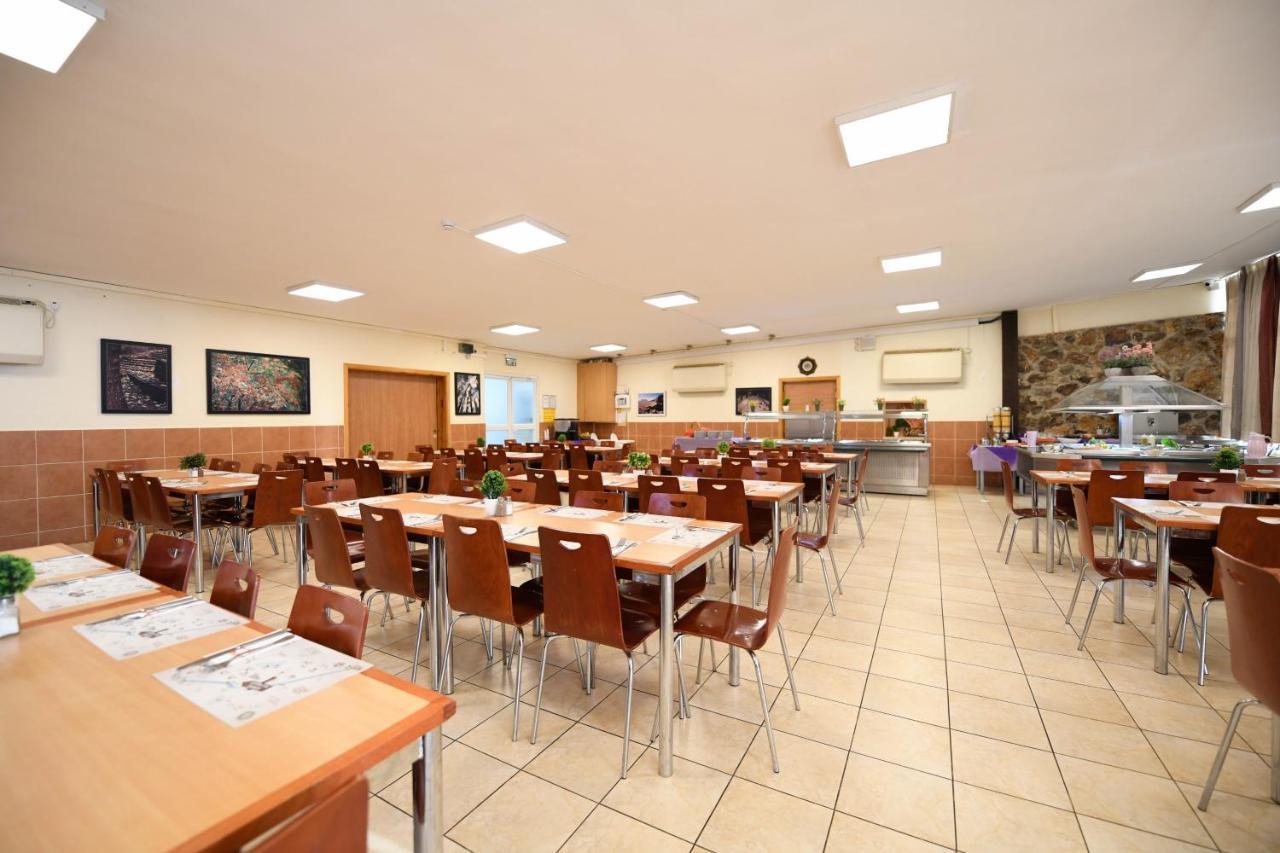 Hi - Arad Hostel Kültér fotó